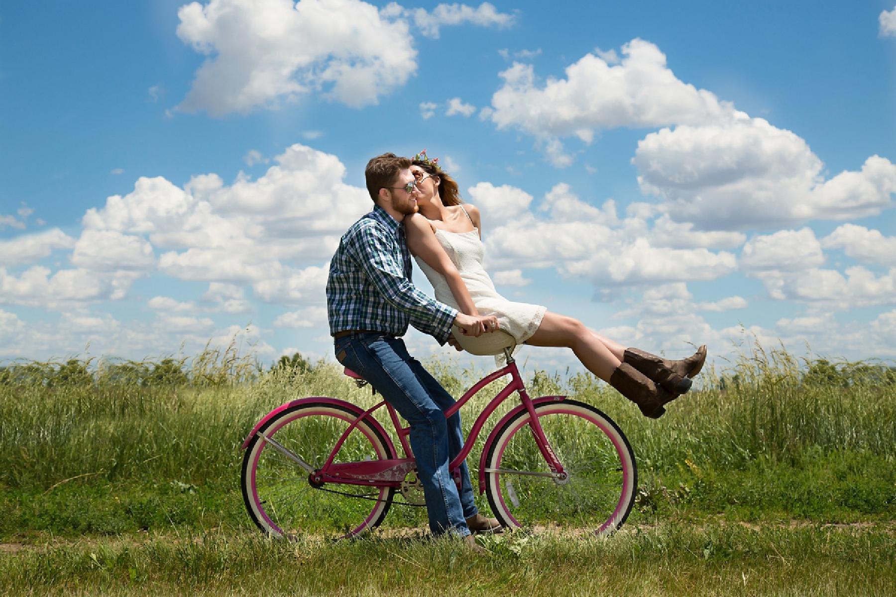 Miscellaneous|couple-1718244_1920.jpg