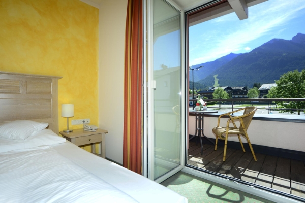 Apartment and Chalet  Apartment and Chalet