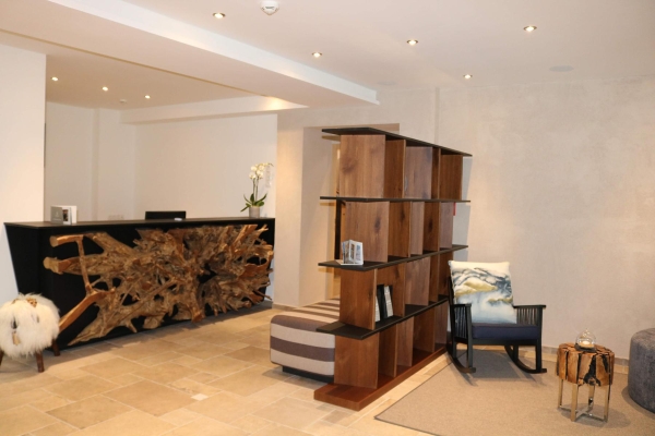 Reception & Lobby  Reception & Lobby