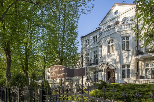 Apartment and Chalet