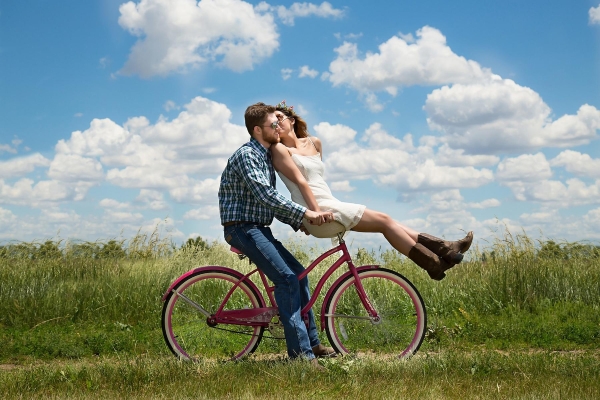 Miscellaneous|couple-1718244_1920.jpg
