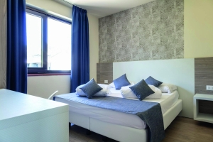 Room  Room
