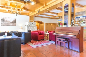 Reception & Lobby 