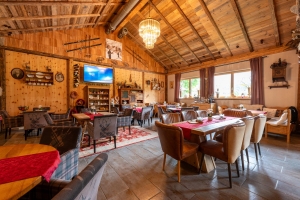 Apartment and Chalet 