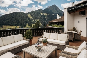 Apartment and Chalet 