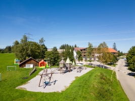 Apartment and Chalet 