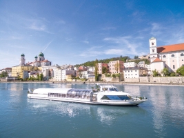 Apartment and Chalet © Donauschifffahrt Wurm & Noé